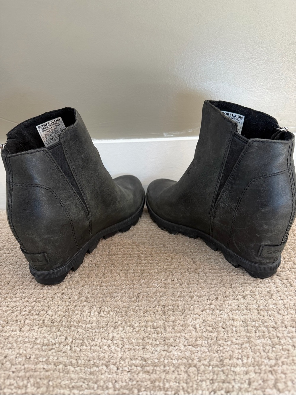 SOREL Joan of Arctic Wedge II Zip Black Leather Boots Women’s 7 Waterproof - Picture 6 of 8